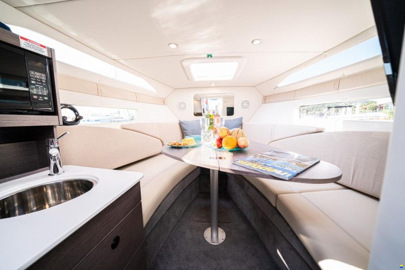 Bayliner Ciera 8