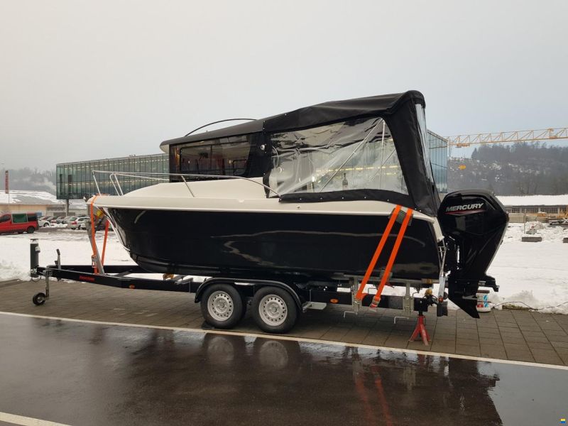 DarekCo Texas Pilothouse 610 Black Edition