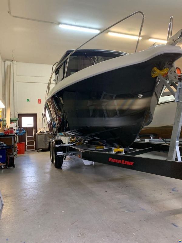 DarekCo Texas Pilothouse 610 Black Edition