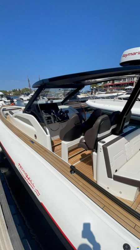 Technohull Omega 47
