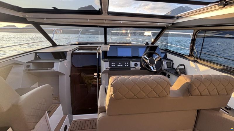 Aquador 300HT, Swiss Edition, De Luxe