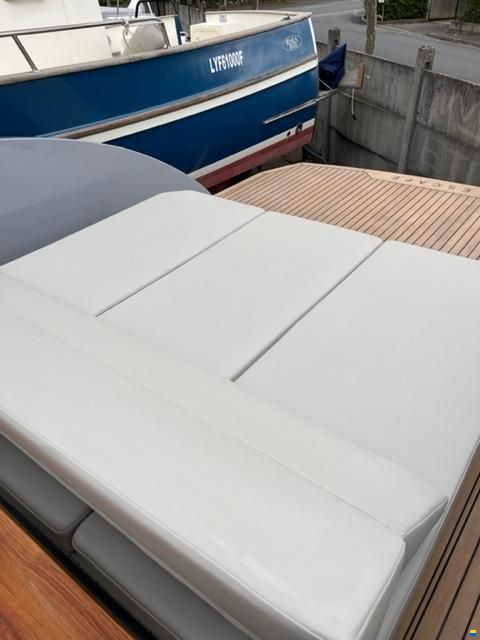 Rand Boats Escape 30