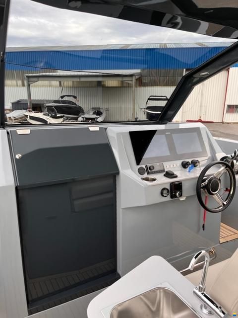 Rand Boats Escape 30