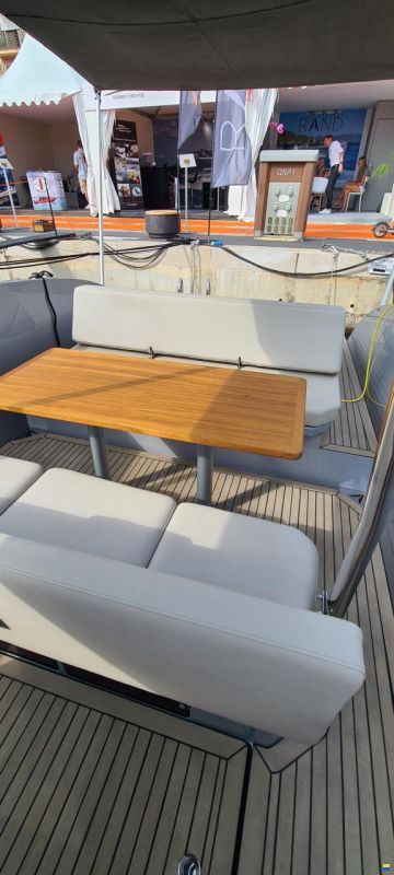 Rand Boats Escape 30