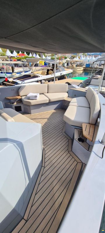 Rand Boats Escape 30