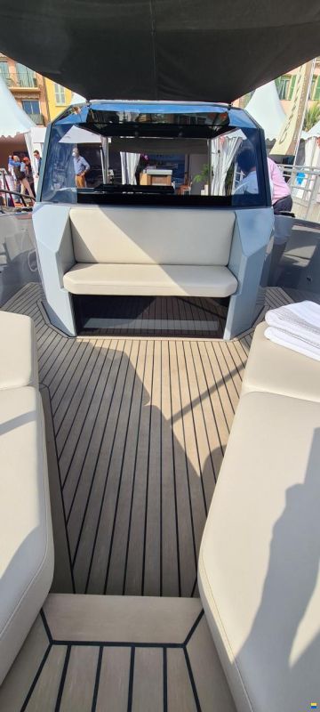 Rand Boats Escape 30