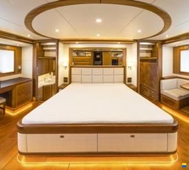 Selene 60' Explorer