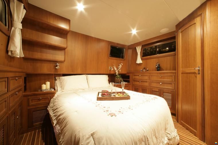 Selene 38