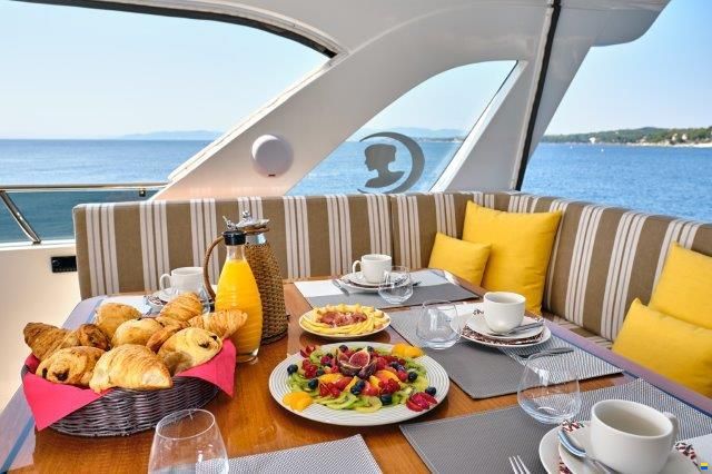 Selene 72 explorer
