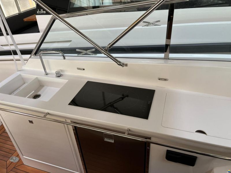 Delta Powerboats 33 Open