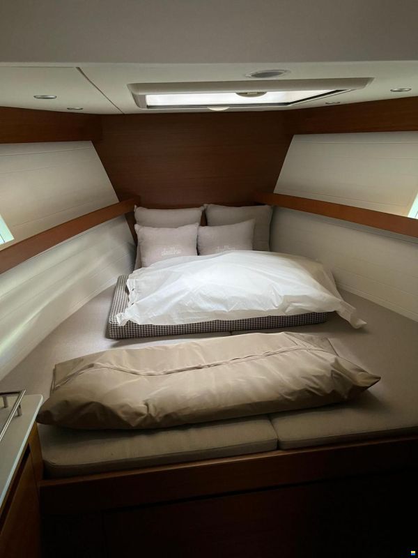 Delta Powerboats 33 Open