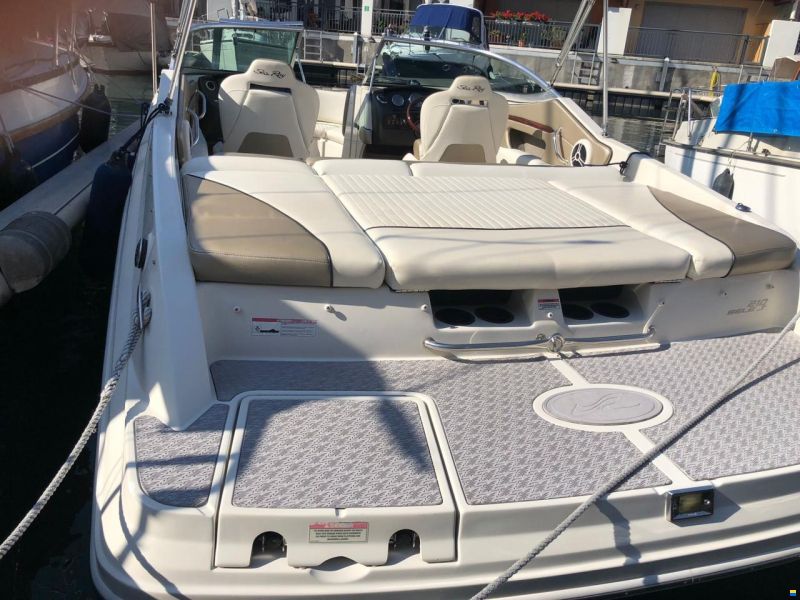 Sea Ray 210 Select