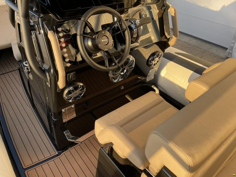 Brig Inflatable Boats Eagle 8