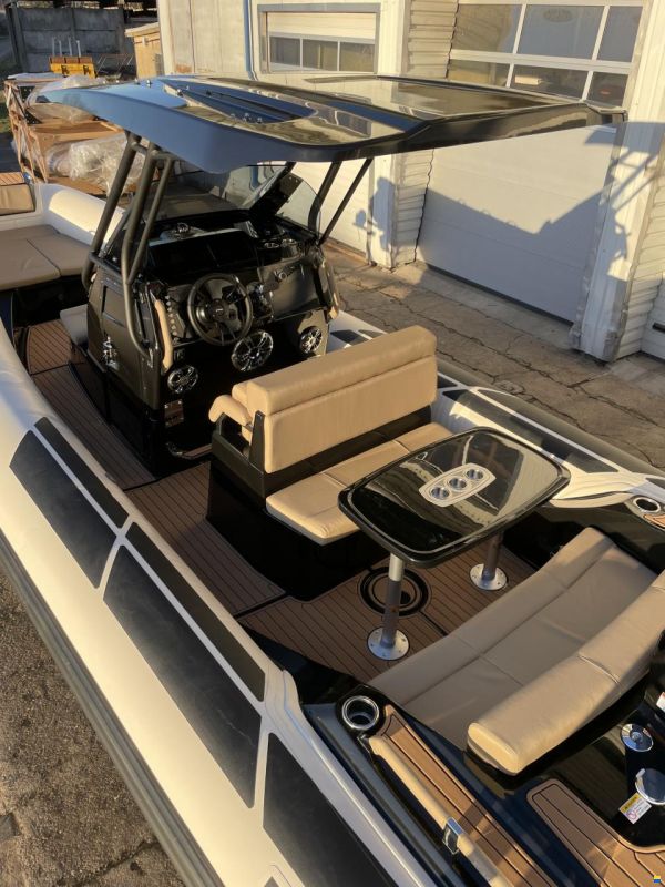 Brig Inflatable Boats Eagle 8