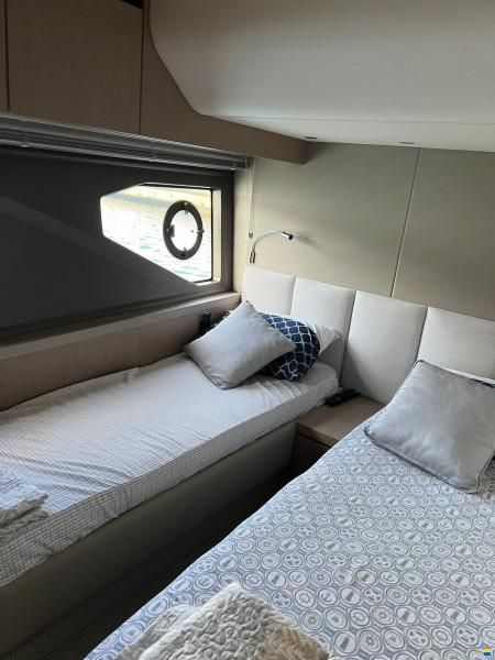 Sunseeker Manhattan 52 FLY