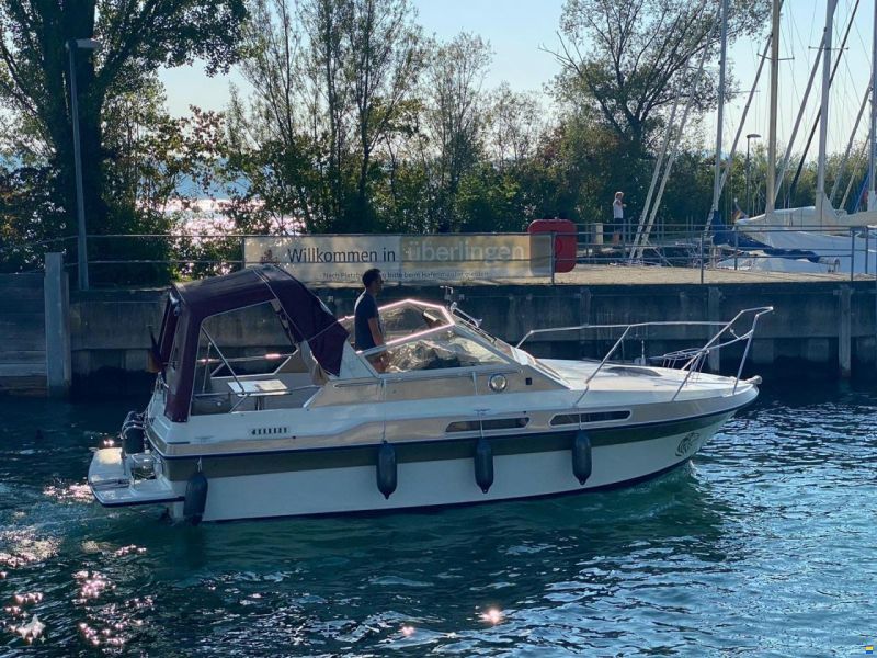 Fairline Carrera 24