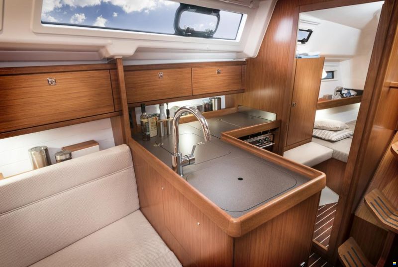 Bavaria Cruiser 34