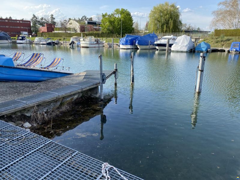 Bootsplatz bei Privat-Liegenschaft