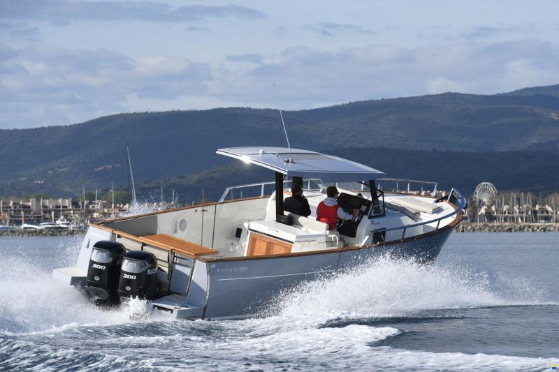 Rhéa 32 Open