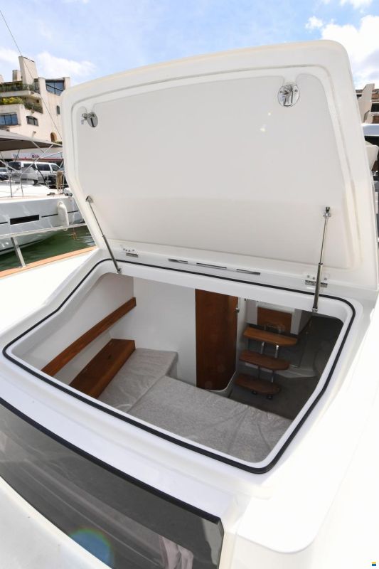 Rhéa 32 Open