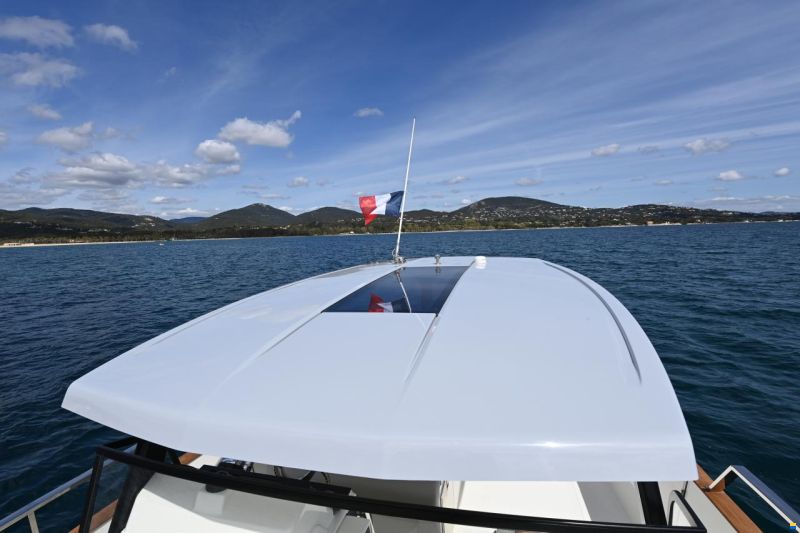 Rhéa 32 Open