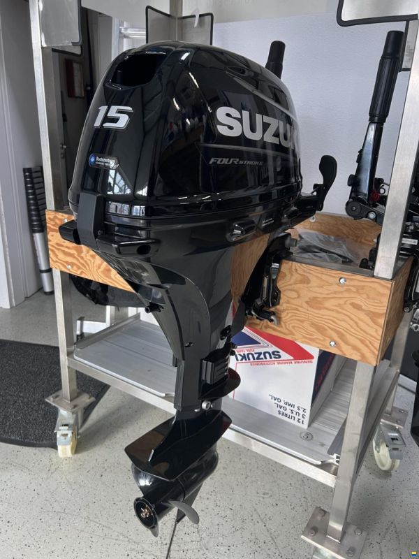 Suzuki DF15 AS (15PS Motor Aussenborder)