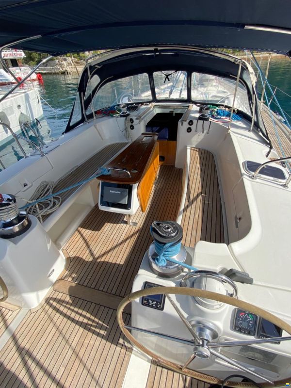 Beneteau Oceanis Clipper 523