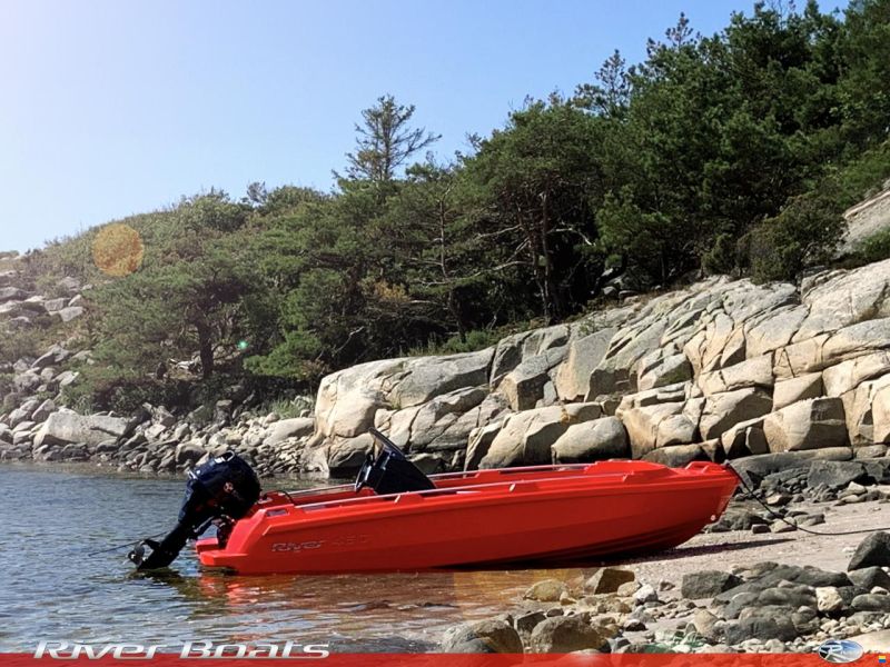 River 460