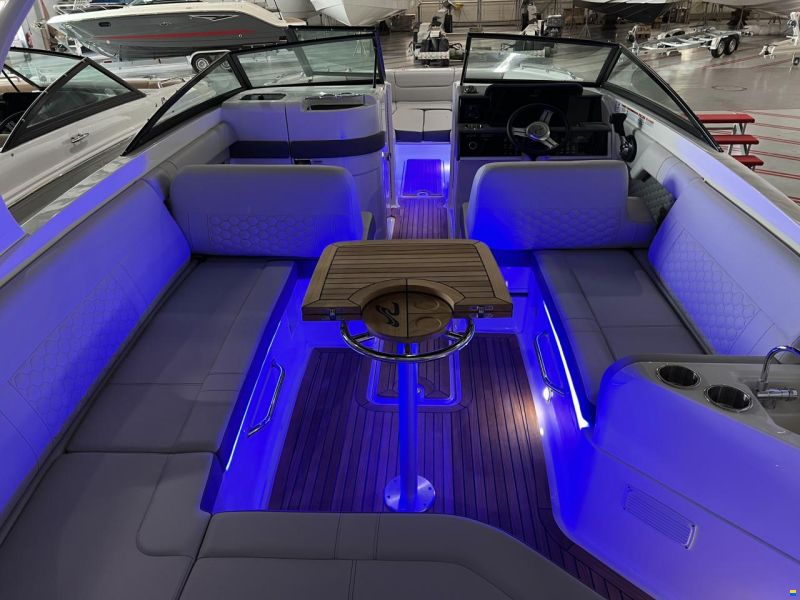 Sea Ray 270 SDXE
