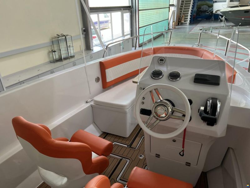Jans 600 Bowrider