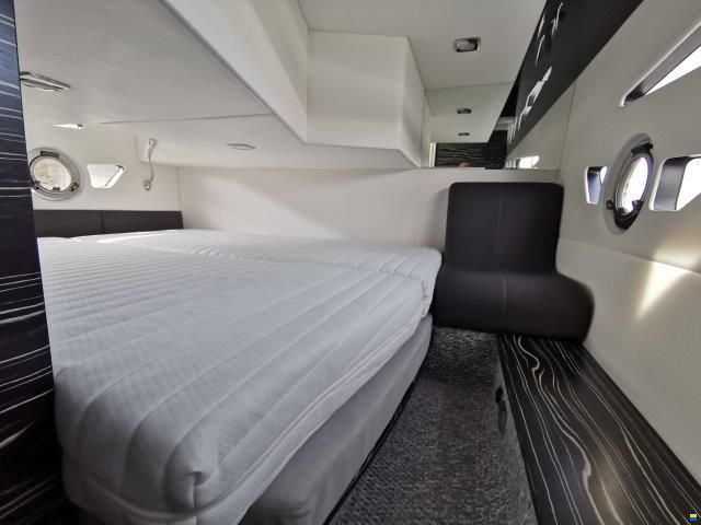 Cobrey 28 SC/SCL mit Bodenseezulassung 300 PS
