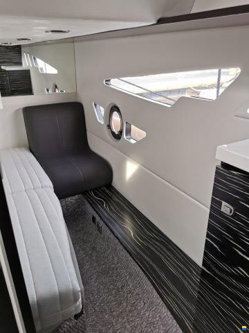 Cobrey 28 SC/SCL mit Bodenseezulassung 300 PS