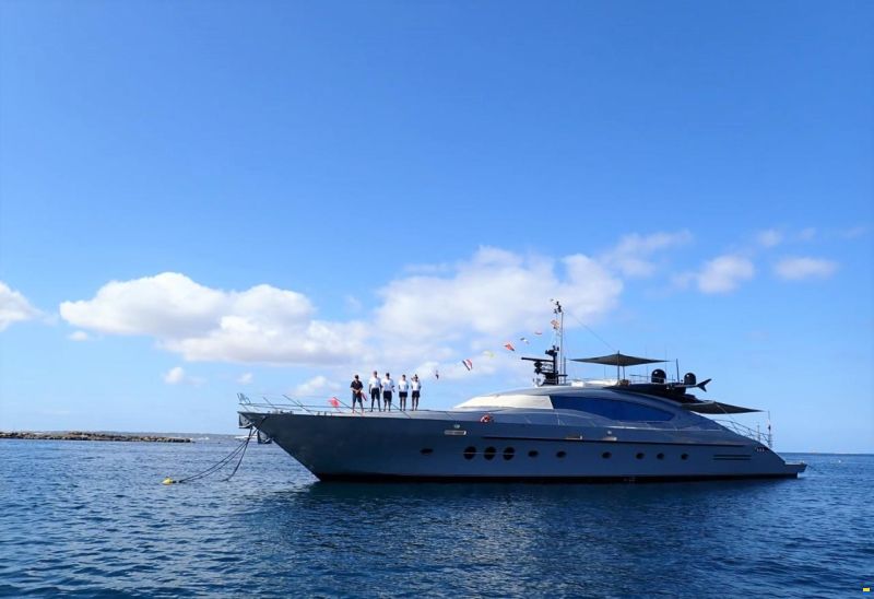Palmer Johnson 120