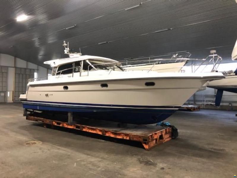 Nimbus 42 Nova Coupe