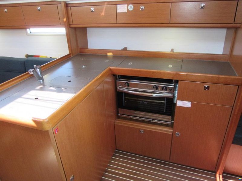 Bavaria Cruiser 37