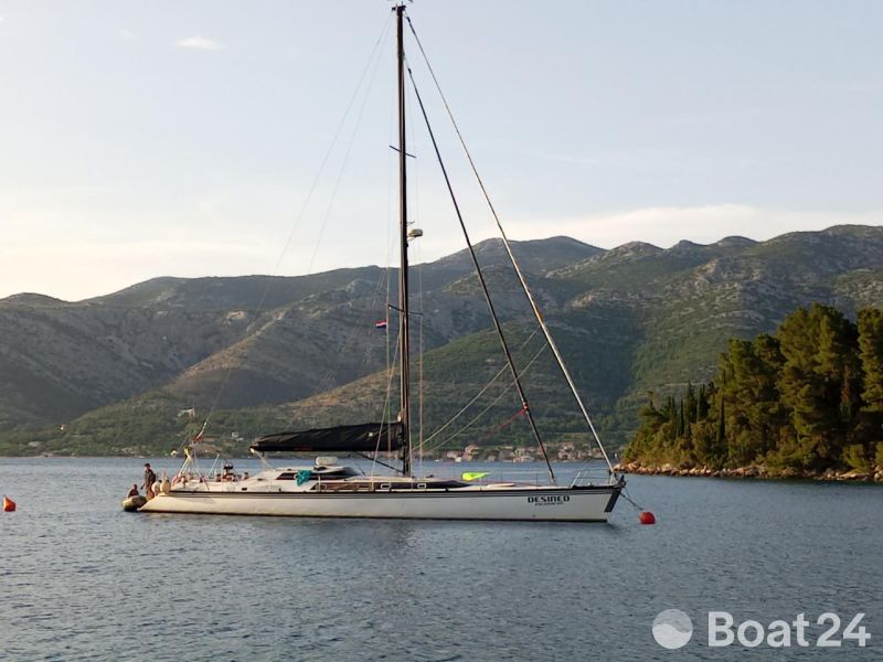 MacGregor 65 Pilot House