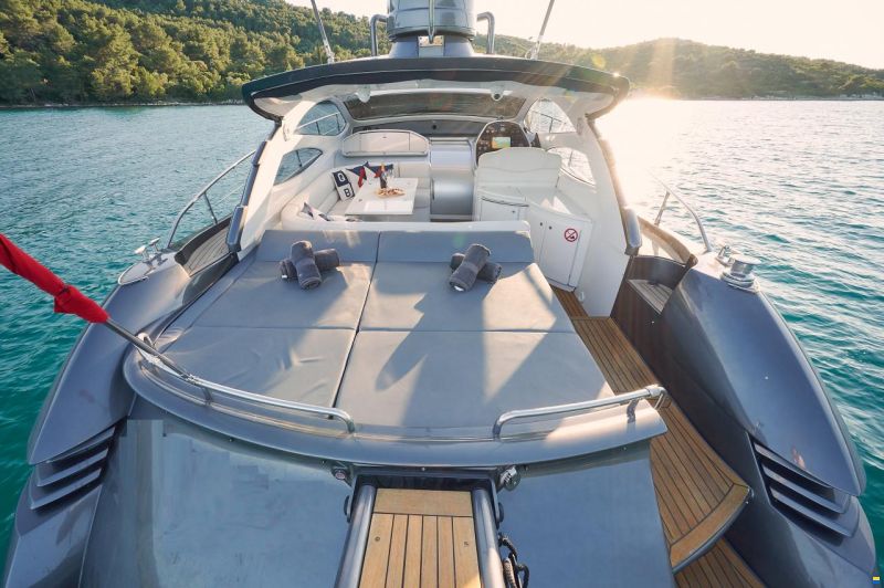 Pershing 50