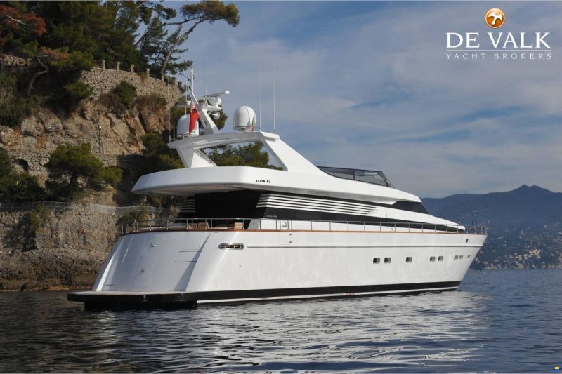 Cantieri di Pisa Akhir 85