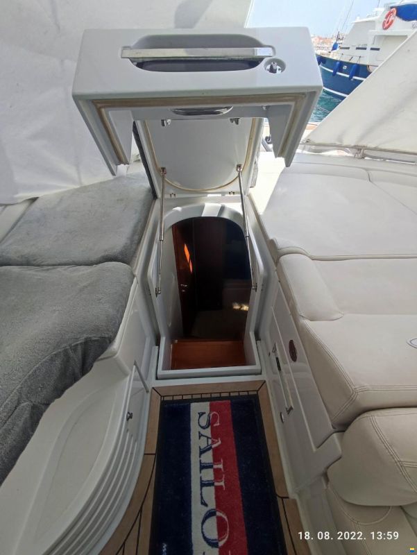 Pershing 46