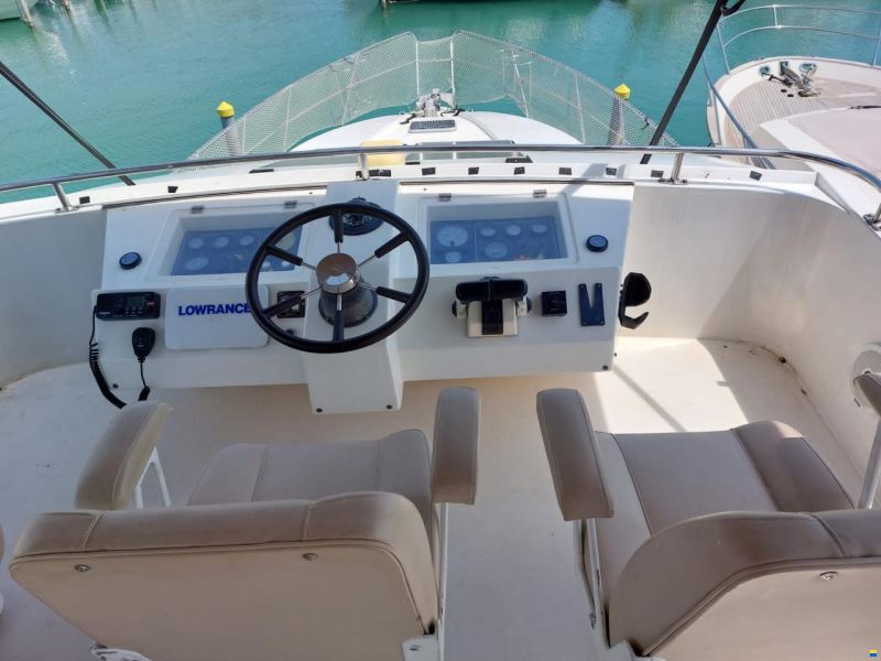 Neptunus 138 Sedan Fly
