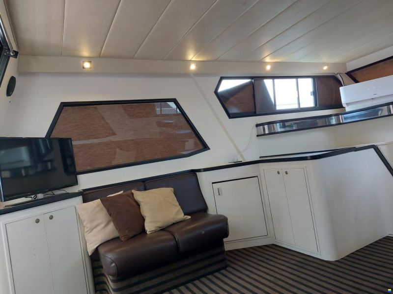 Neptunus 138 Sedan Fly