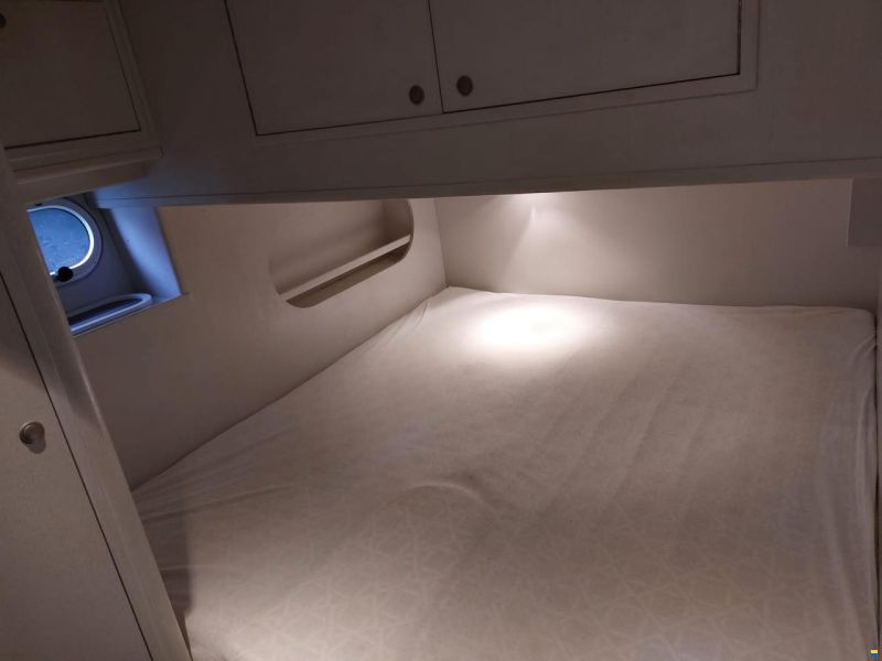 Neptunus 138 Sedan Fly