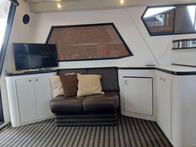Neptunus 138 Sedan Fly