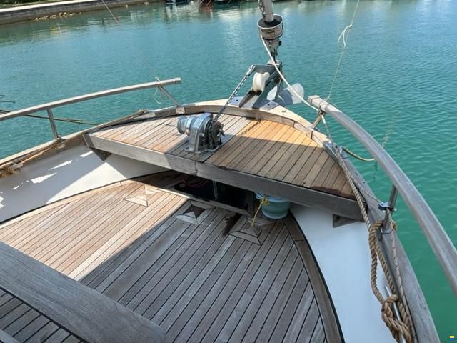 Nauticat 33