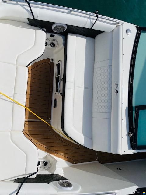 Sea Ray SDX 250