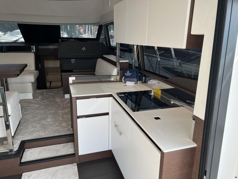Prestige 460