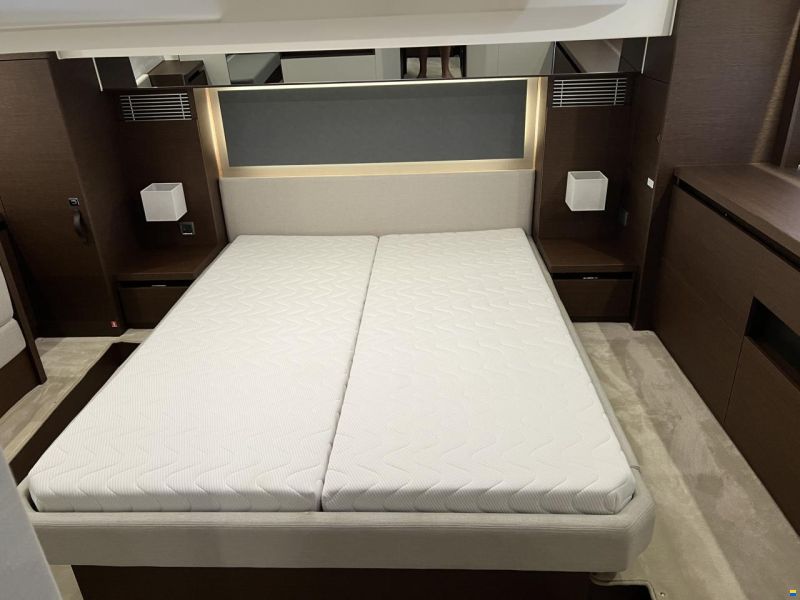 Prestige 460
