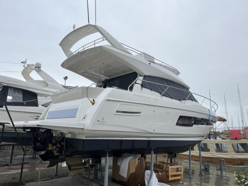 Prestige 460