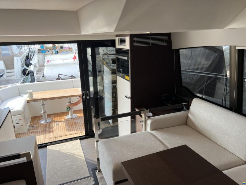 Prestige 460