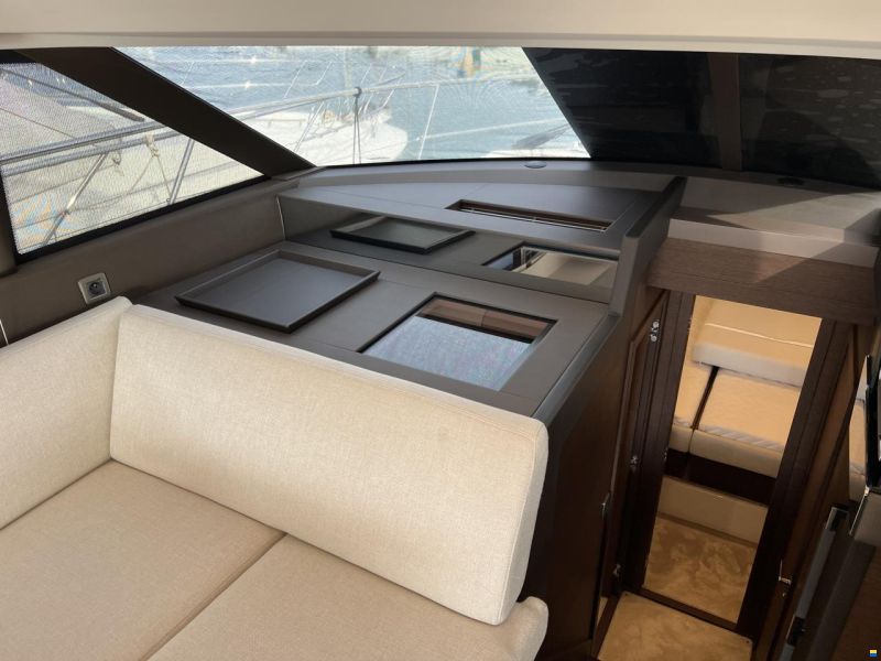 Prestige 460